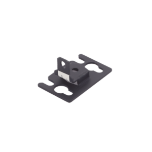 Placa Adaptadora para Panel LED / 30 x 15 mm / Acero Industrial / 90 x 70 x 2.5 mm (3.5 x 2.8 x 0.1 in) / Perforación 8.5 mm (0.3 in) / Incluye Tornillos M8 y Tuercas