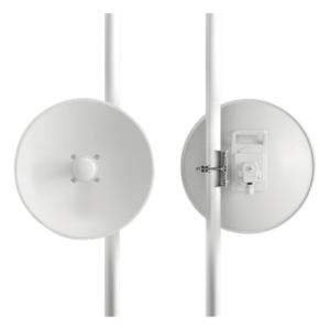 Suscriptor 450i para multipunto, 4900 - 5925 MHz, hasta 300 Mbps, antena de 25 dBi (C050045B021A)