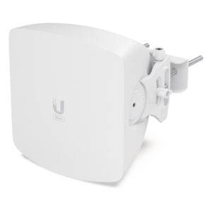 Punto de Acceso PtMP / 60 GHz + 5 GHz / 5.4 Gbps / Cobertura Sectorial 30° / Alcance 8 km (26,246.7 ft) / 31 Clientes / SFP+ 10G