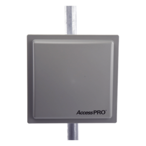 Lector RFID UHF / Alcance Ajustable 3 - 12 m (9.8 - 39.4 ft) / Frecuencia 902-928 MHz FHSS / Antena Integrada 12 dBi / Salida Wiegand 26 Bits / TCP-IP / Control de Acceso Vehicular