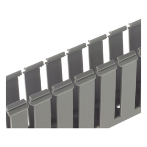 Canaleta Ranurada de PVC / 3.25 in Ancho / 3.12 in Alto / 6 ft (1.8 m) Largo / Tipo G / Gris Claro