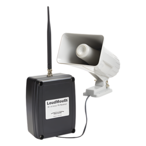 Sistema de Voceo Inalámbrico / Doble Banda VHF/UHF / Bocina 30 W / Amplificador 8 W / Montaje en Pared / 110 VCA