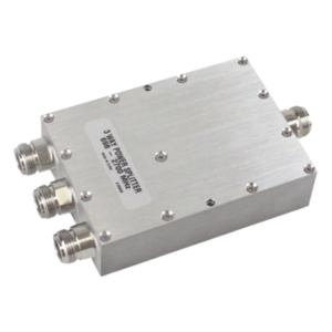 Divisor de Potencia Reactivo / 3 Vías / 698-2700 MHz / 50W / Conectores N / 415g