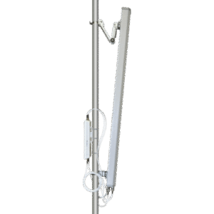 Antena Sectorial Doble Banda 14 dBi / Frecuencia 2400-2500 MHz y 5150-5850 MHz / Ganancia 14.5 dBi y 14.3 dBi / Polarización ±45° / Ancho de Haz Horizontal 110° / Ancho de Haz Vertical 9° / Conectores 4 x N-Hembra / Montaje en Po